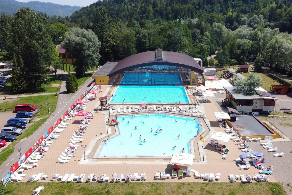 Piscina Ariniș miniatura 4
