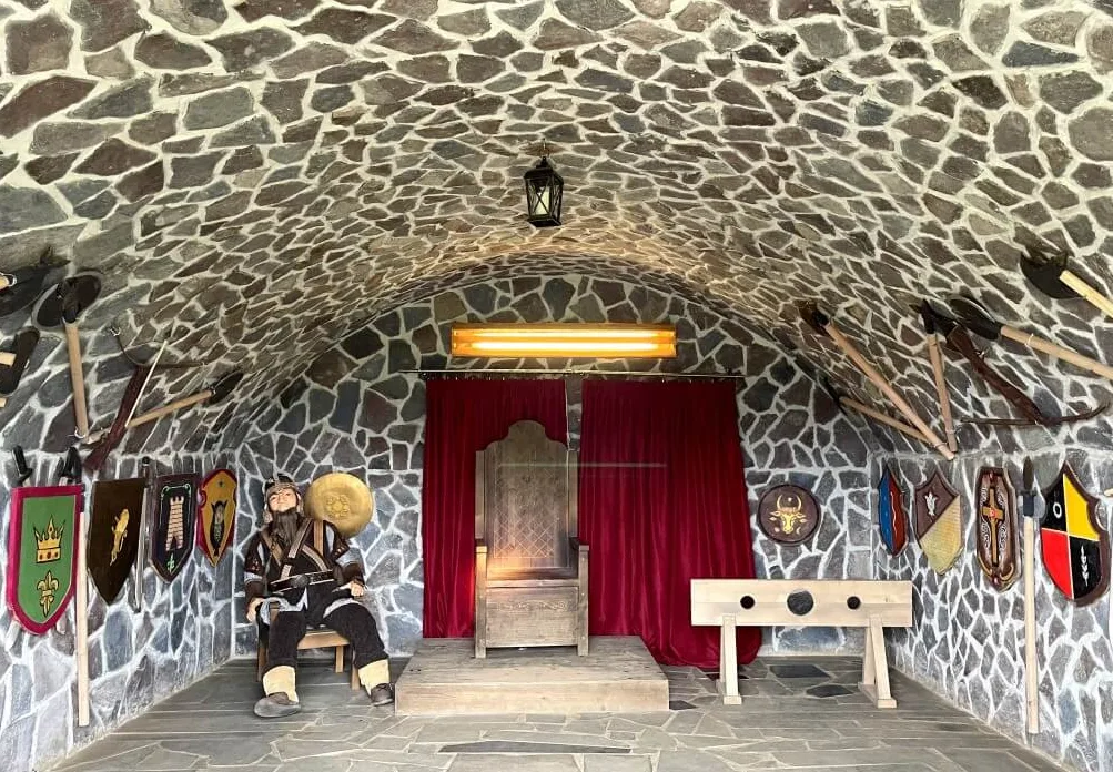 Parcul Piticilor – Căsuțele Hobbit, Ariniș miniatura 6