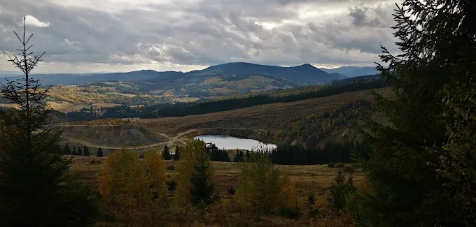 Lacul Mănăilă – fosta exploatare minieră imagine 3