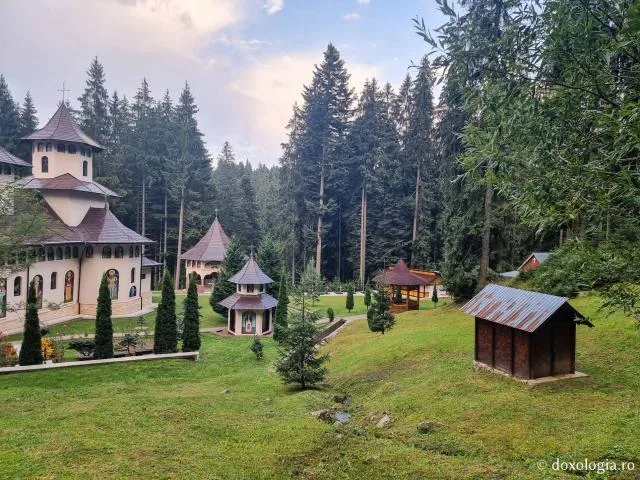 Mănăstirea Sihăstria Rarăului imagine 2