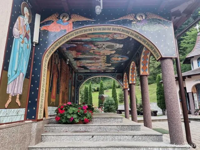 Mănăstirea Sihăstria Rarăului imagine 3