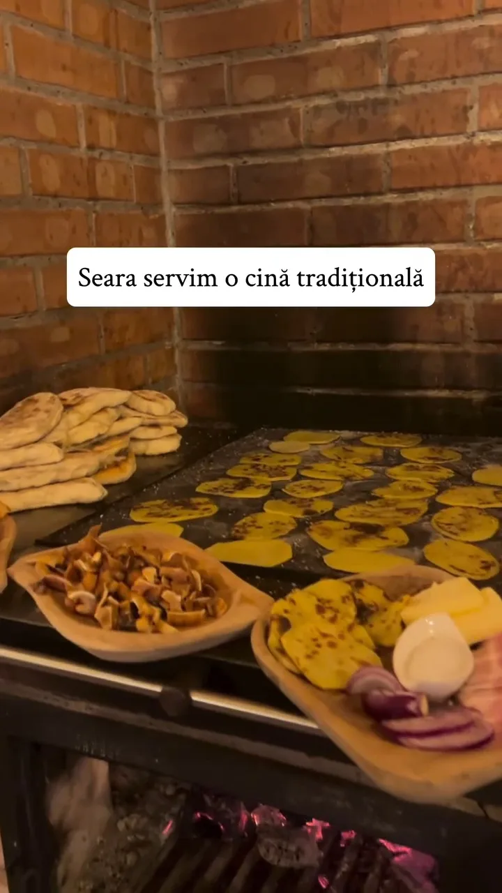 Cină tradițională — fotografia 1