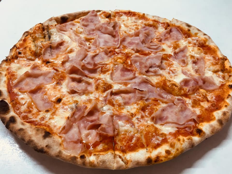 Pizza Yalu imagine 3